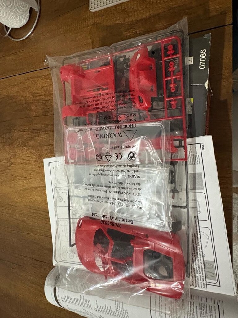 Revell 360 spider 65 parts - 7