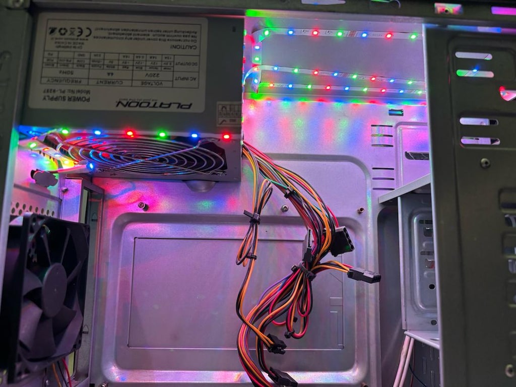 ZENON KASA 300W PSU DAHİL - 8