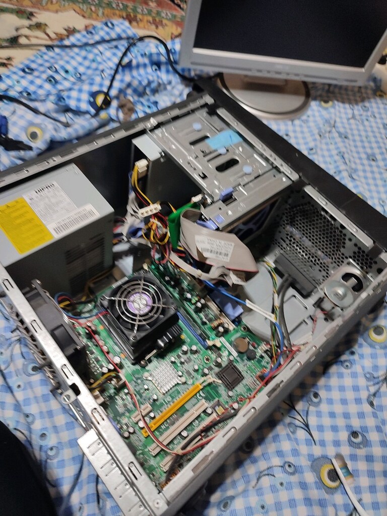 LENOVO MARKA IBM BİLGİSAYAR KASASI ARIZALI!!!! - 11