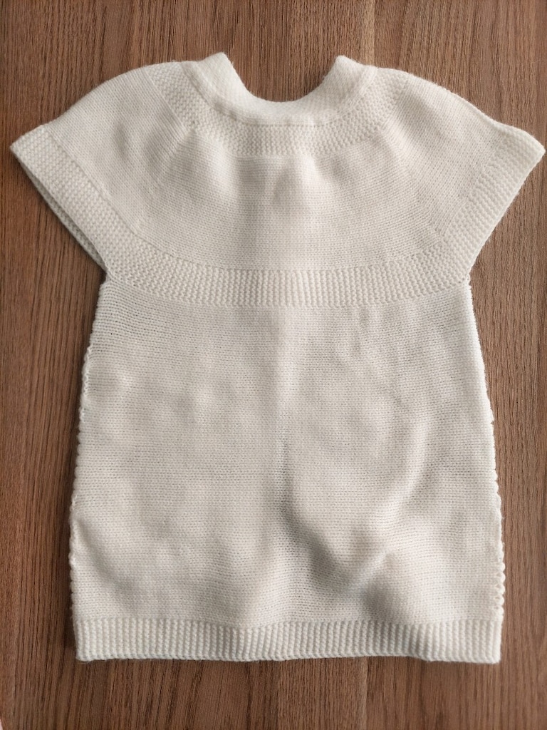 Fiyonklu inci süslemeli Bebek Hırkası - 4