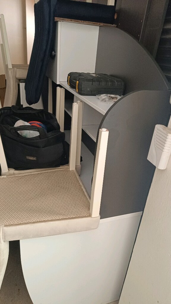 Yemek takımı ve bilgisayar masası sıfır ayarinda - 5