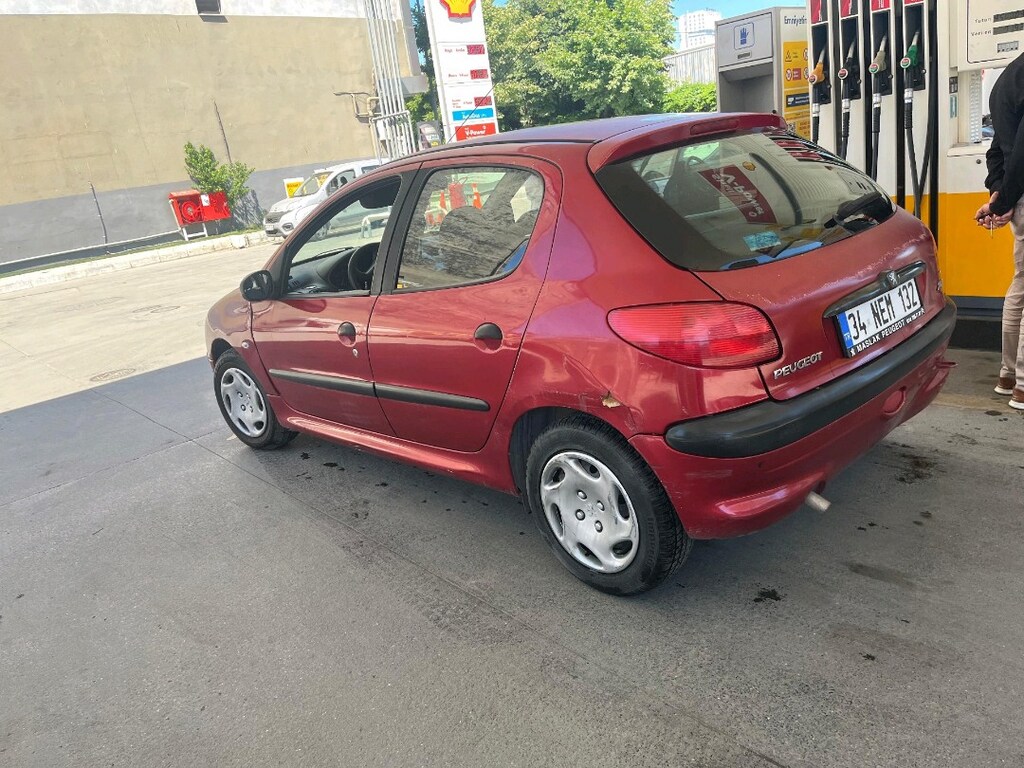peugeot 206 1.4 xr 200 model otomatik - 6
