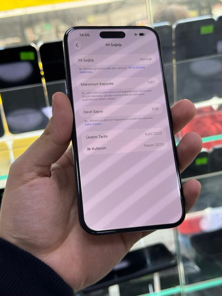 12 AY KULLANIM IPHOMR 15 PLUS 256GB SİYAH - 2
