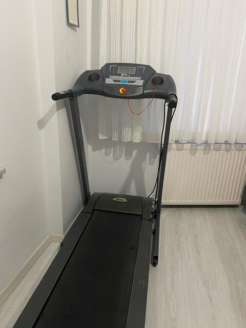 V-fit 740 yürüyüş bandı