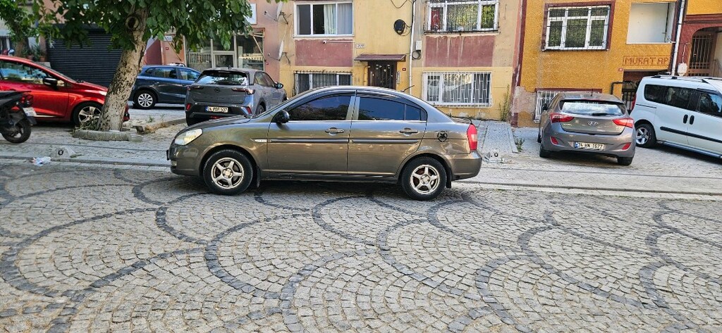 2010 MODEL HYUNDAİ ACCENT ERA OTOMATİK VİTES 143 bin kmde ağır hasarlı - 4