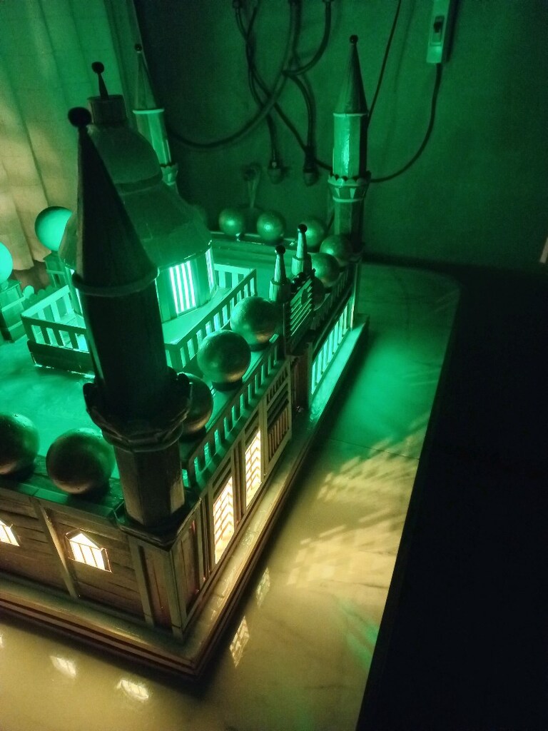 Led ışıklı 4 minareli el yapımı ahşap cami maketi - 10
