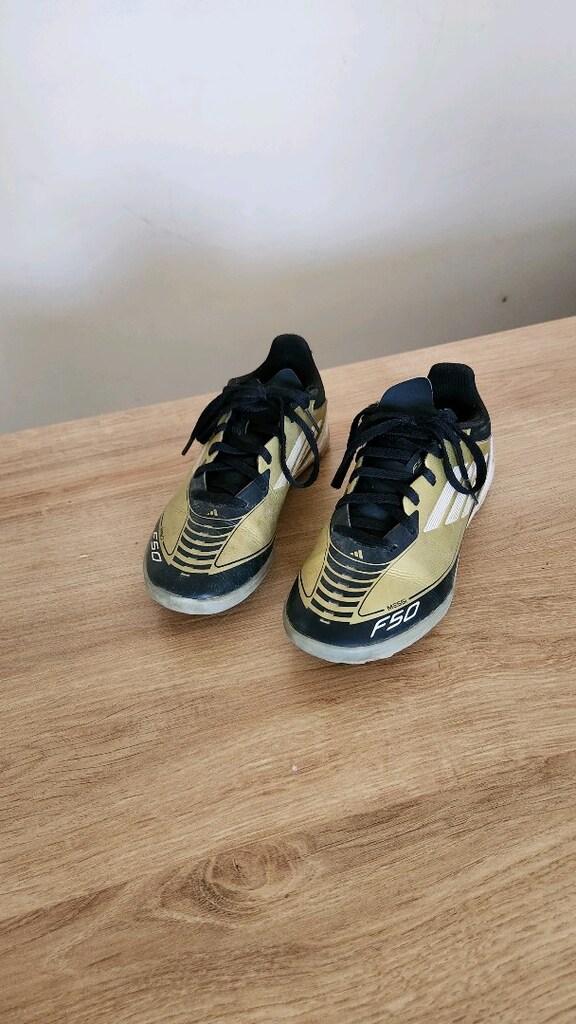 Orjinal adidas marka Halı saha ayakkabısı - 2
