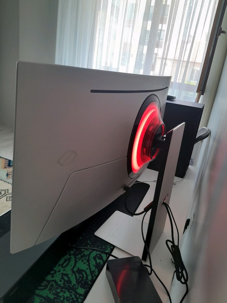 34 inç 175hz OLED Gaming Monitör - 5