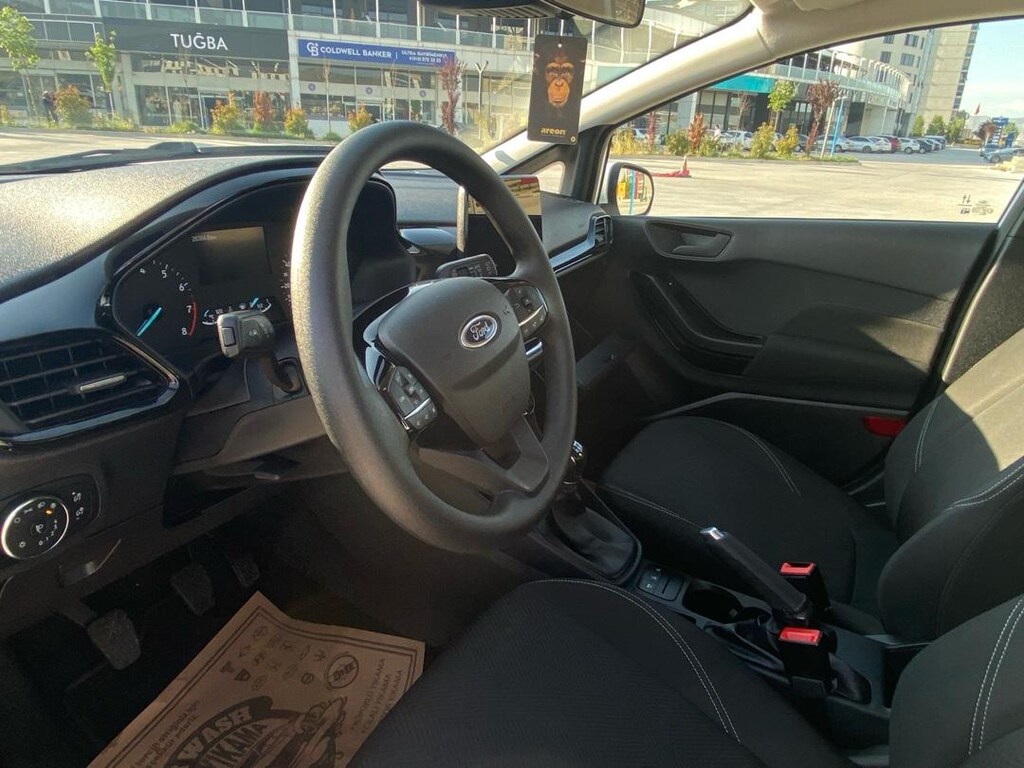 TEMİZ FORD FİESTA - 12