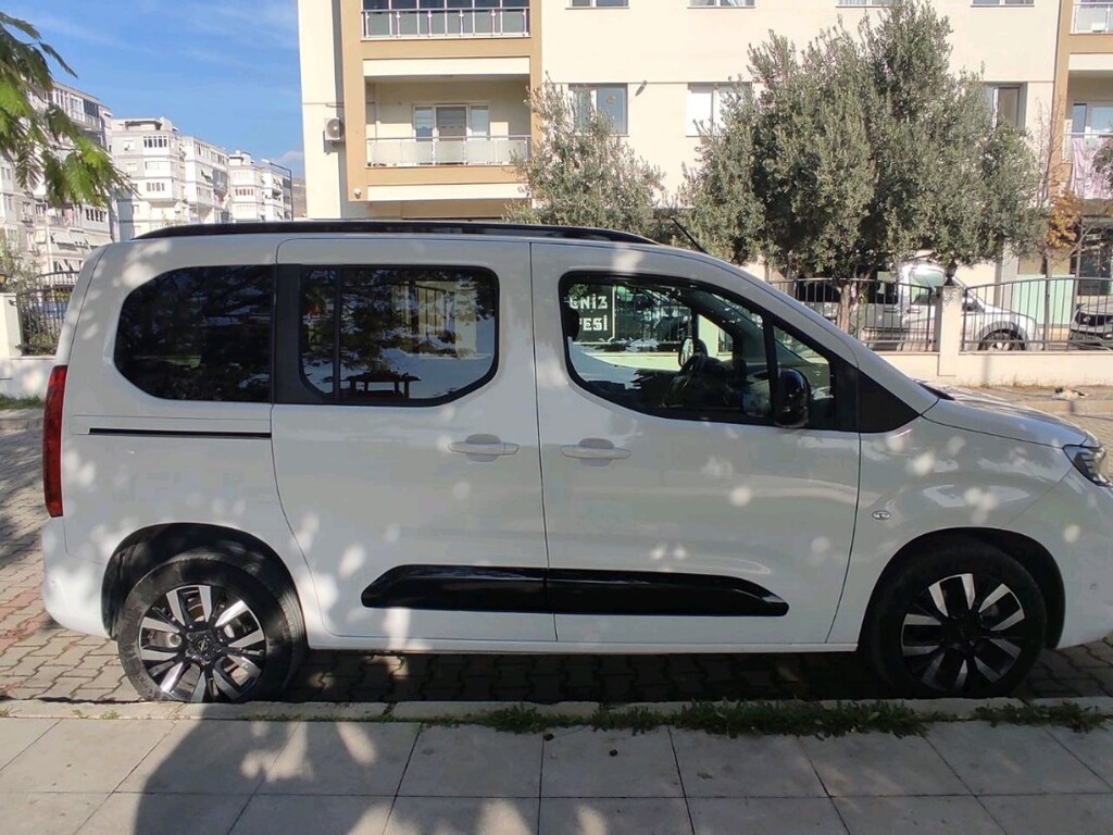 İLK SAHİBİNDEN 2024 OPEL ULTİMATE - 2