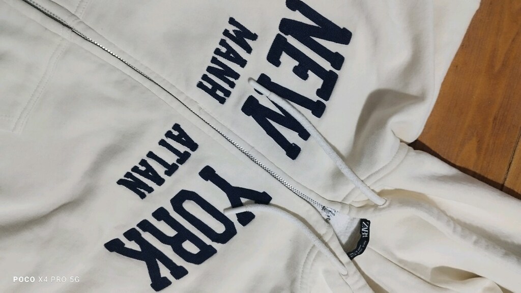 #Zara krem renk sweat..Fermuar sıkıntılı...Eni çekilince 50 Boy 57??? - 3