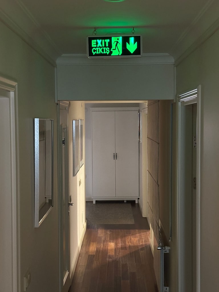 Adet Tavandan Askılı Işıklı EXIT / ÇIKIŞ Acil Yönlendirme Levhası - 2