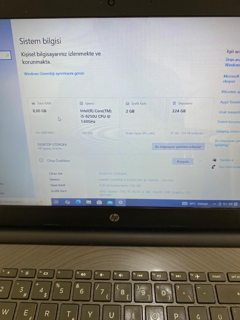 HP 14-AL107NT /I5 8250U/8GB DDR4/240GB SSD/R5 M330 2GB - 4