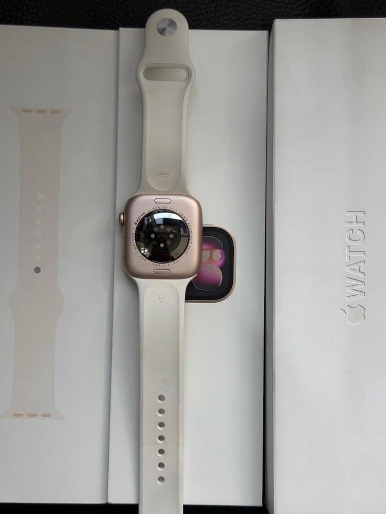 Apple Watch 11 - 2