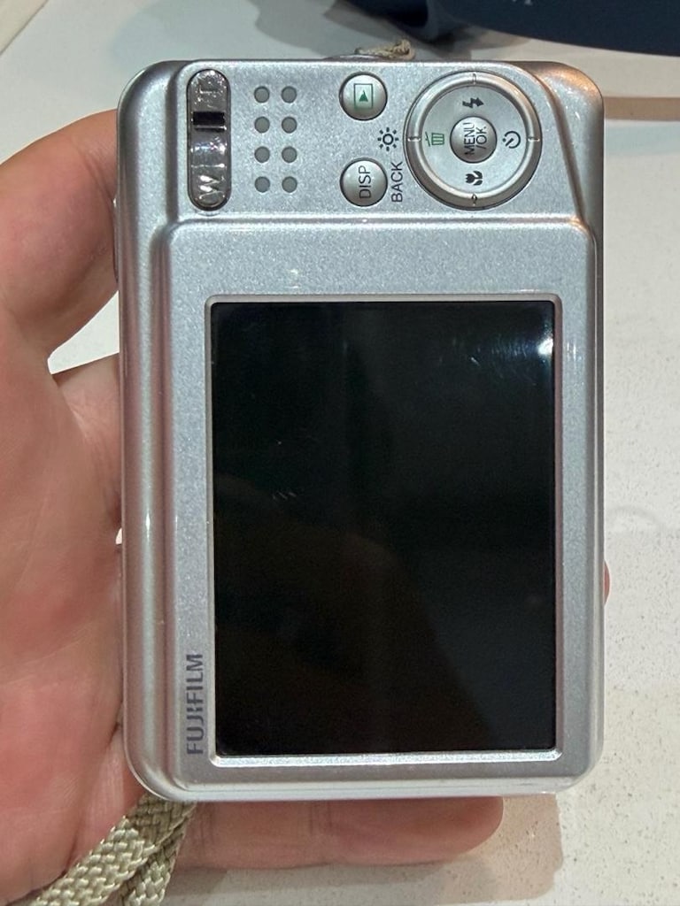 FUJİFİLM A170 DİJİTAL FOTOĞRAF MAKİNESİ - 6