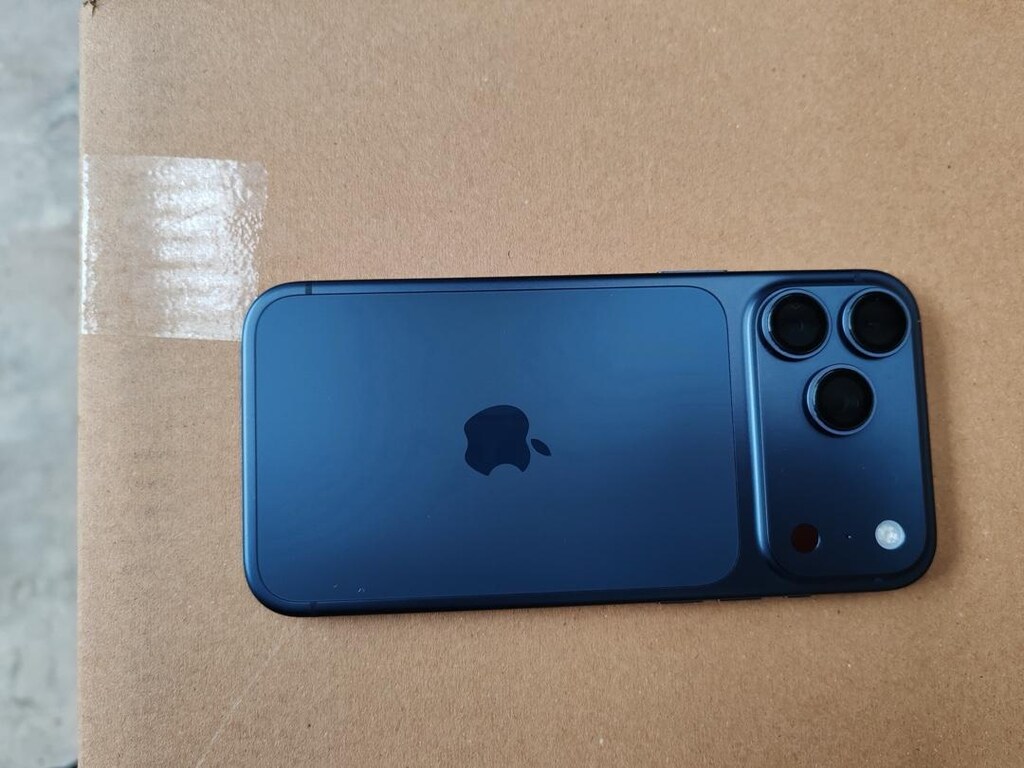 iPhone 17pro max - 5
