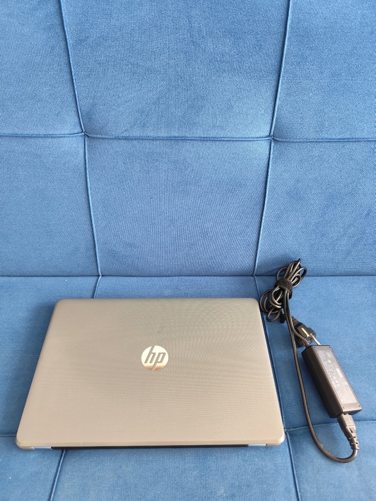 Sağlam Bataryalı HP Laptop - AMD İşlemci - 8 GB Ram + SSD - 5