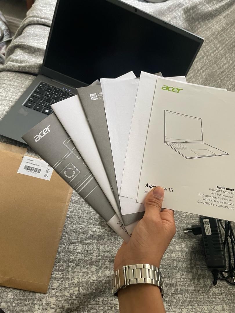 ACER LAPTOP 256GB 8Gb - 16