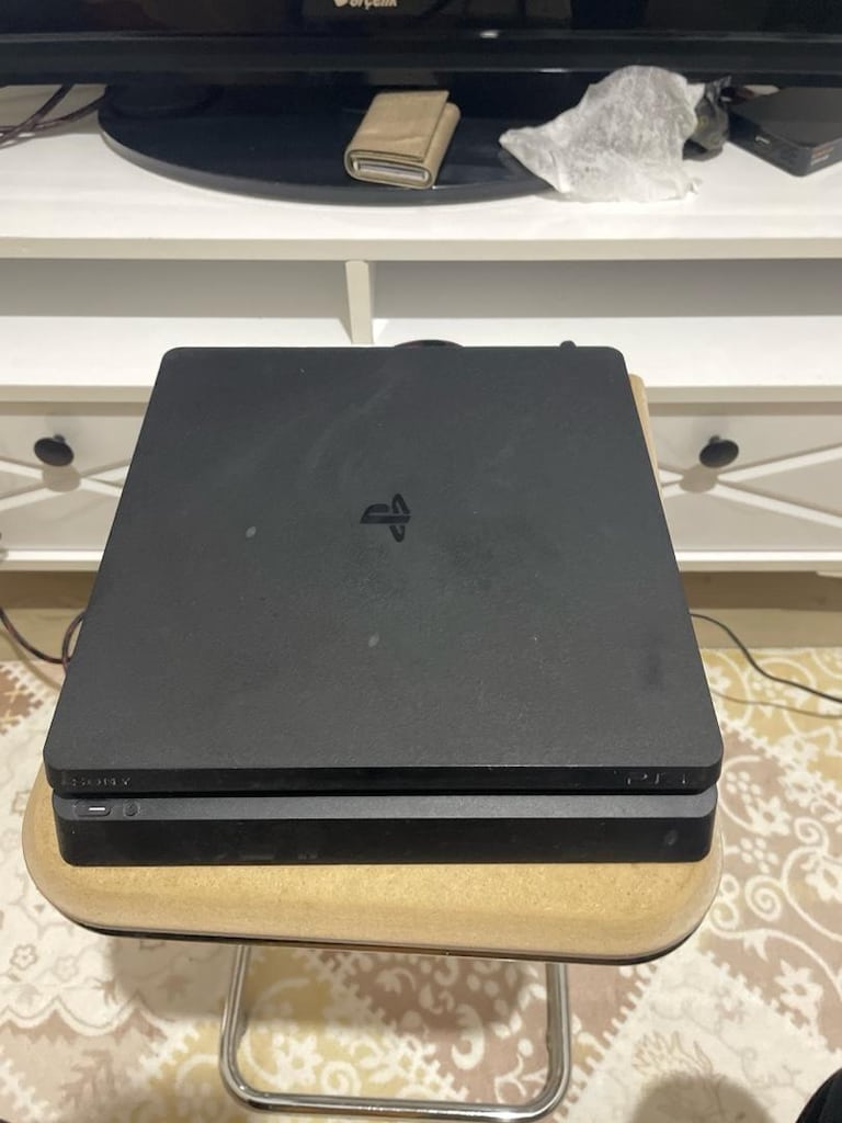 Temiz playstation 4 slim - 10