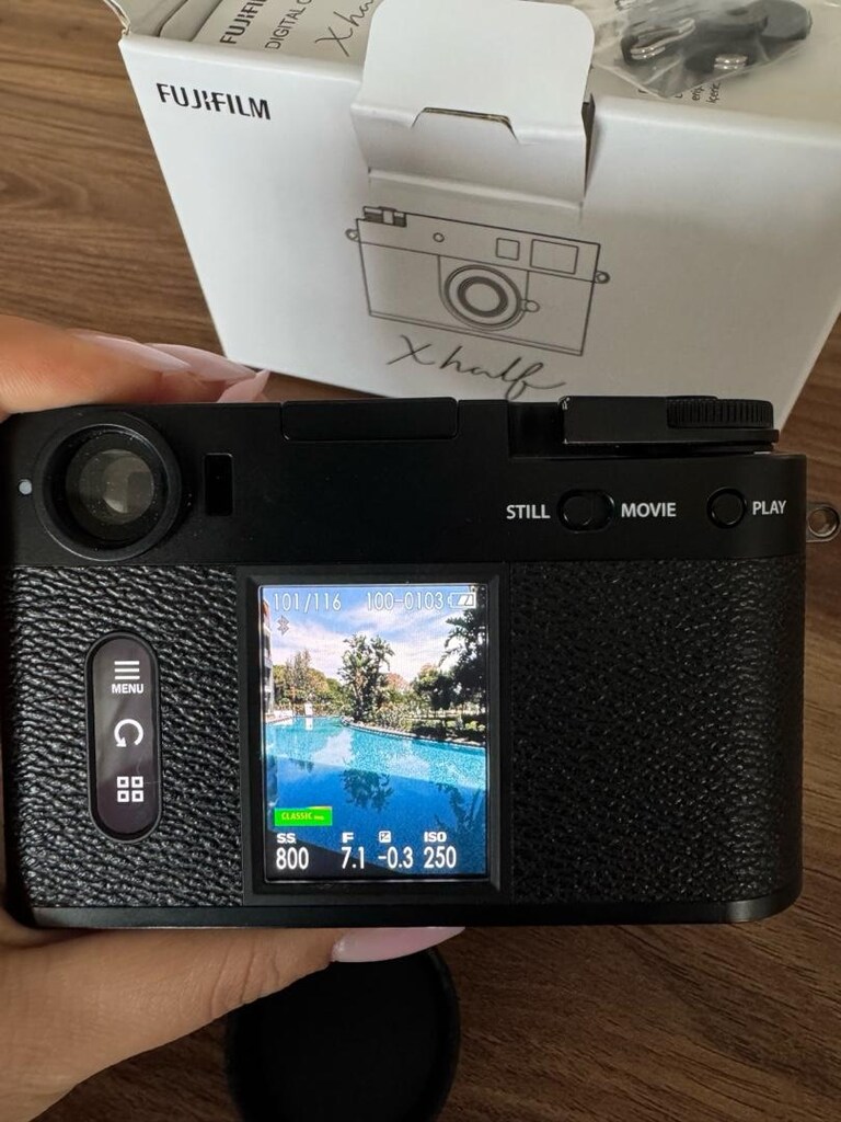 Fujifilm X-Half - 5