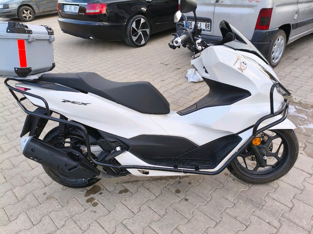Honda scooter Maxi scooter - 7