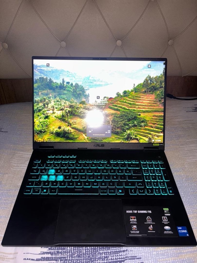 Tertemiz sıfır ayarında Asus Tuf F16 (Mouse Hediyeli) - 2