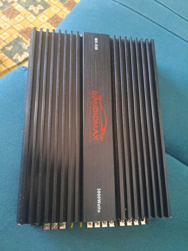 amfi 4 kanal 3000 w - 2