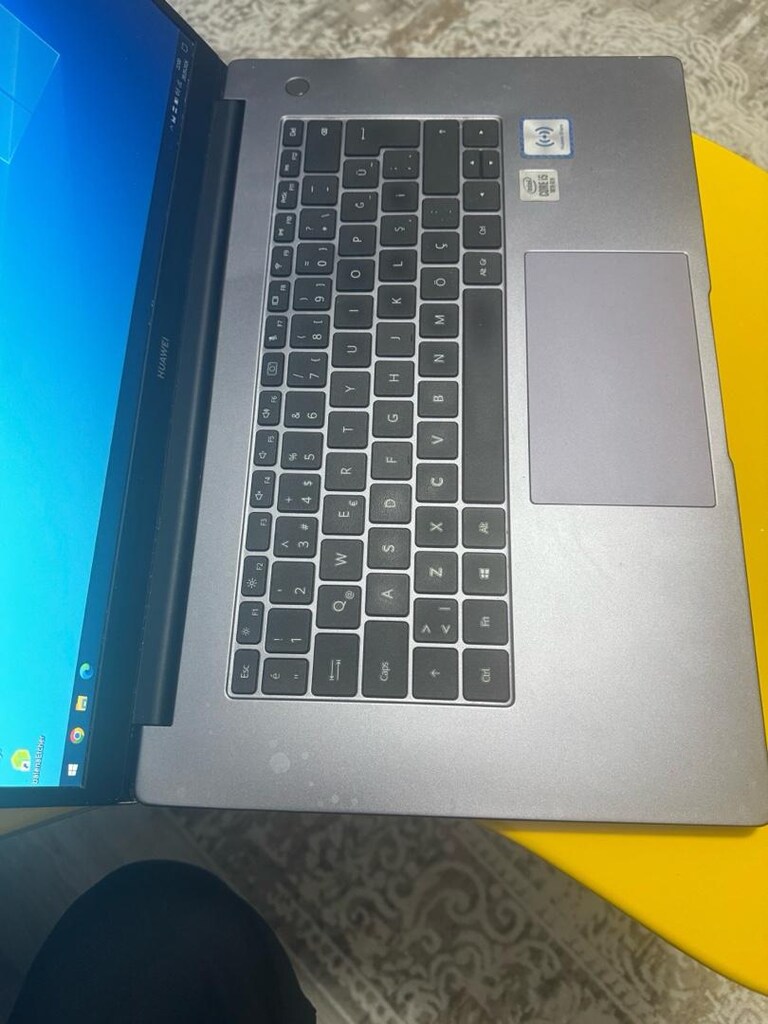 Huawei D15 i5 10.Nesil 8/512 - 4