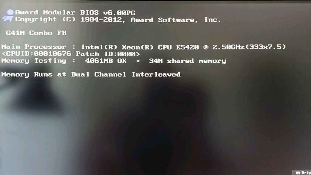 Gigabyte Anakart İntel Xeon İşlemci 4GB Ram - 6