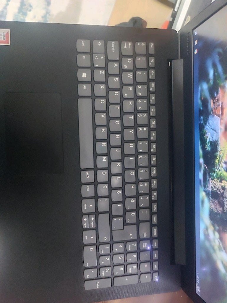 Lenovo Laptop - 2