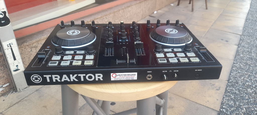 TRAKTÖR KONTROL S2 MK2 DJ KONTROLLER - 15000 TL - 7