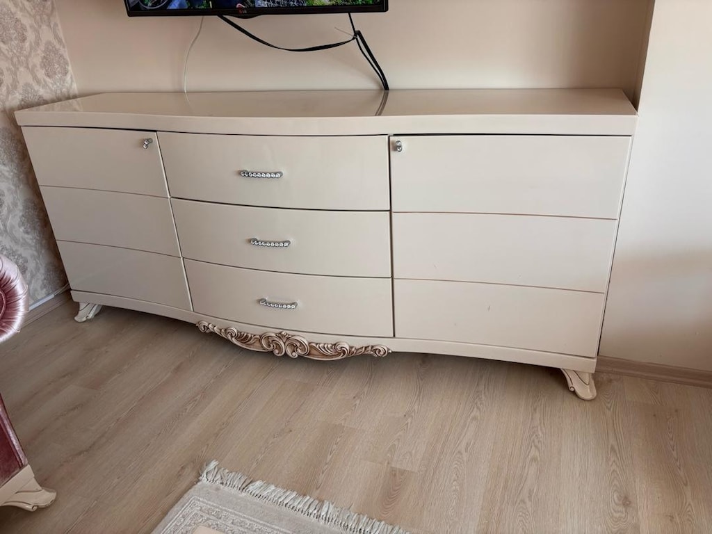 Avangart salon takımı( oymalı) - 13