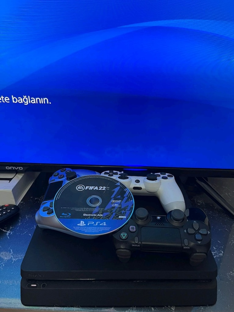 PLAYSTATİON 4 SLİM 500 GB 3 KOL - 3