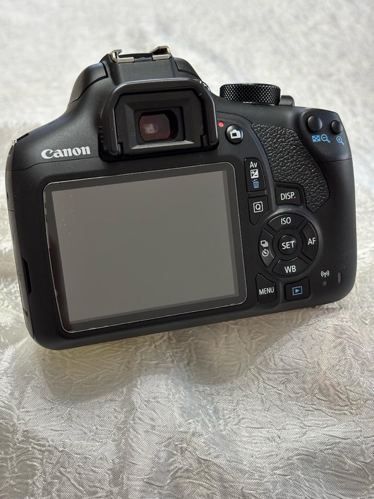 Canon 1300D 18 mp Wi-Fi NFC Full hd video Çanta+32 gb kart - 3