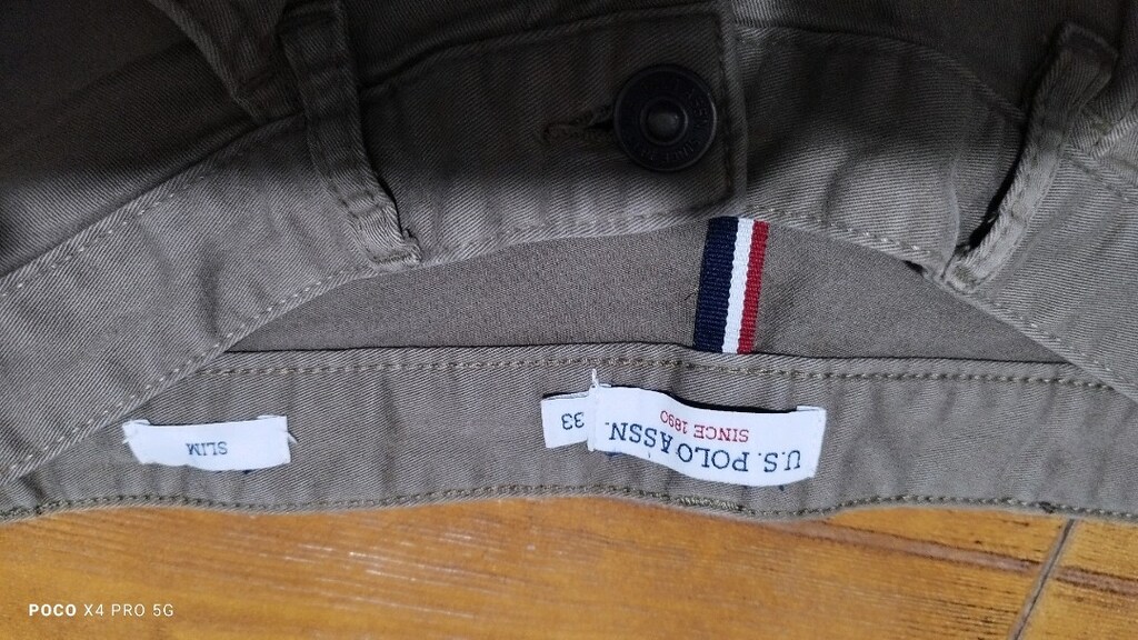 #U.S Polo pantolon..Yenidir lakin dolaptan çıkarırken bacakta özür - 2