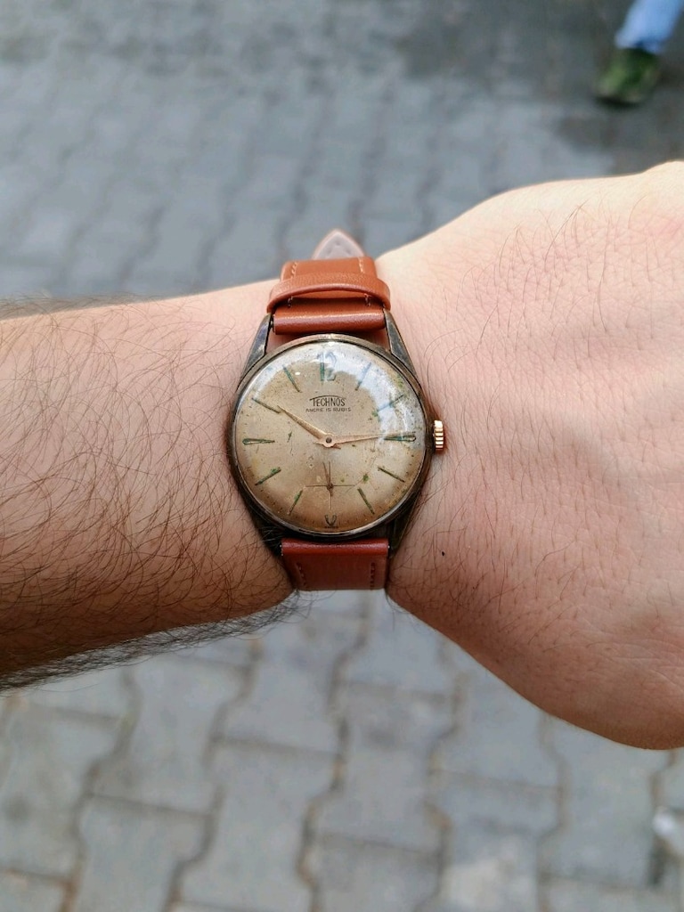 1977 imalı TECHNOS KURMALI ERKEK KOL SAATİ - 3
