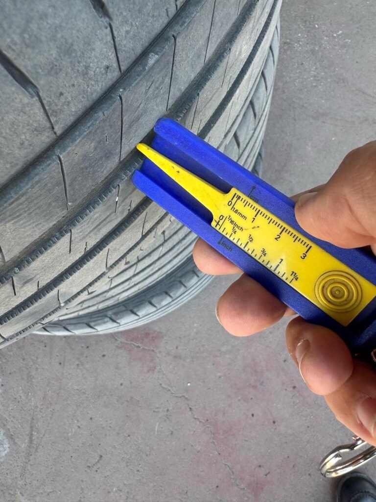 235/45 R 18 DUNLOP - 6