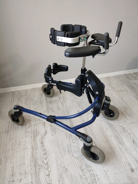 Mustang R82 walker 2 numara engelli cocuk yürüteçi