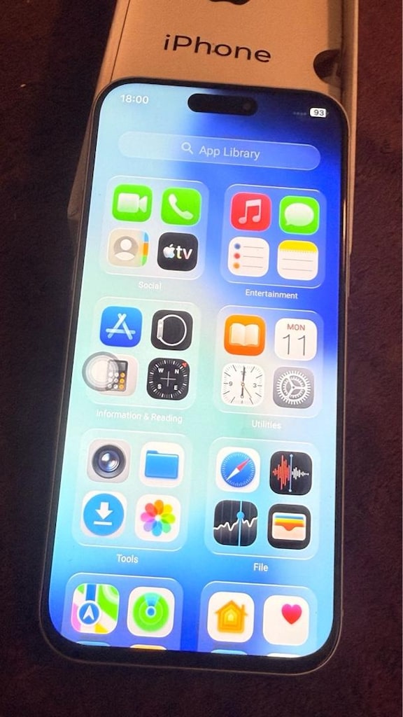 iPhone 17 pro Max - 5