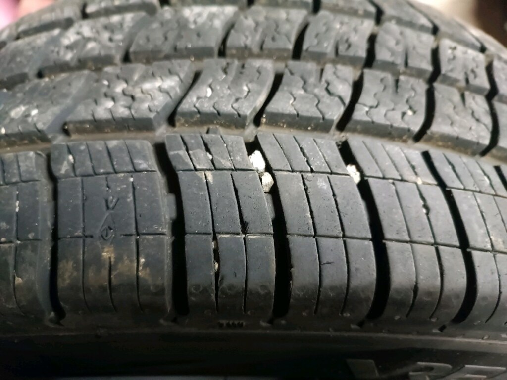 215/60 R17C LASTİK - 3