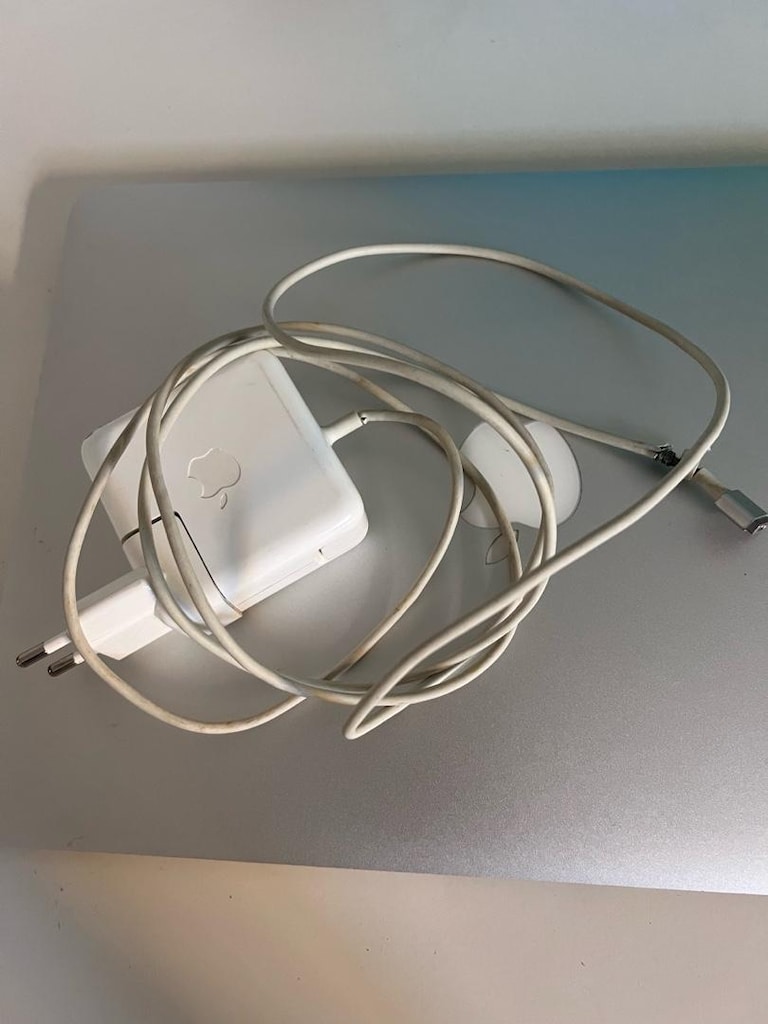 Apple Macbook Air 13/2013 - 4
