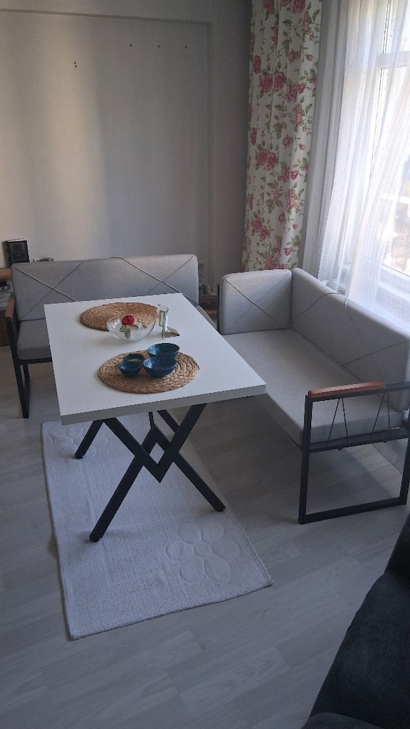 Köşe koltuklu Yemek masası. Takım - 9