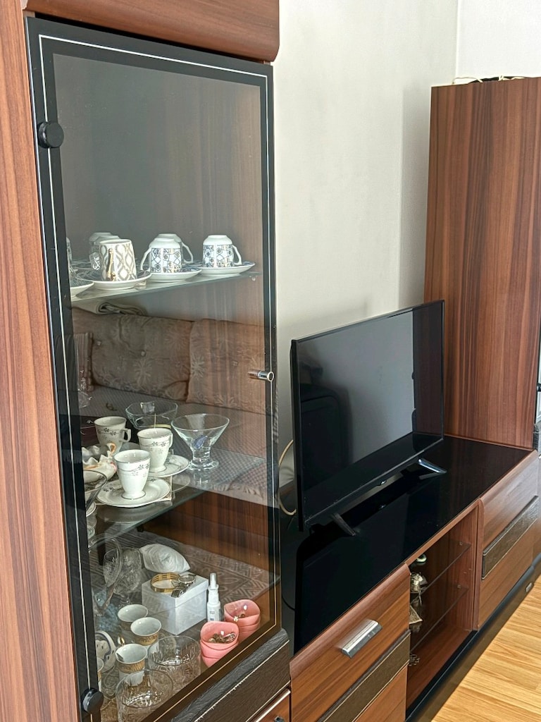 VİTRİN VE TV ÜNİTESİ - 4