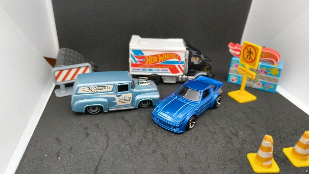 HotWheels Mazda RX-7 - 2