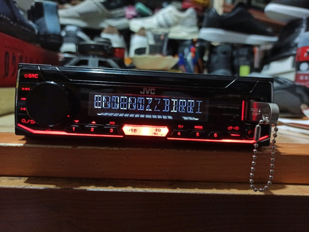 JVC KD-X152 Oto Teybi USB AUX RADYO tek anfi çıkışli oto teyp sorunsuz - 5