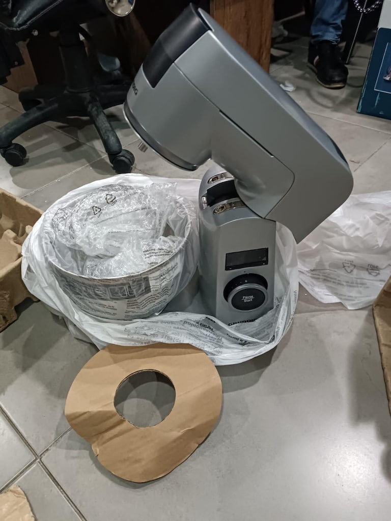 GRUNDİNG KMP8650S HAMUR YOĞURMA MAKİNESİ