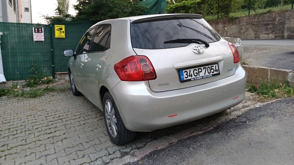 auris 2010 1.4.4D Otomatik - 2