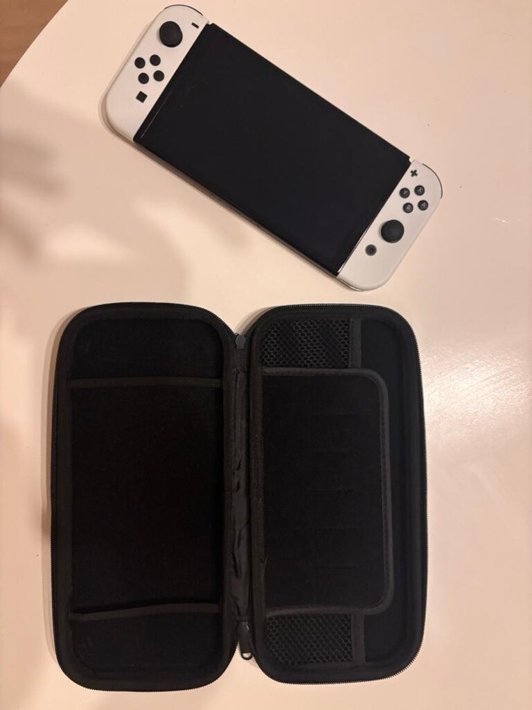 Nintendo Switch OLED - 3