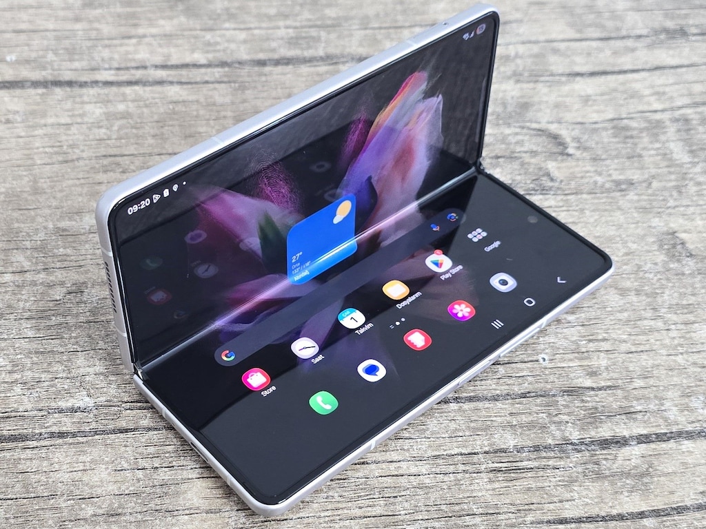 Samsung Z Fold 3 / Kutu Fatura TR / 12 -256 GB / Ful Orjinal - 6