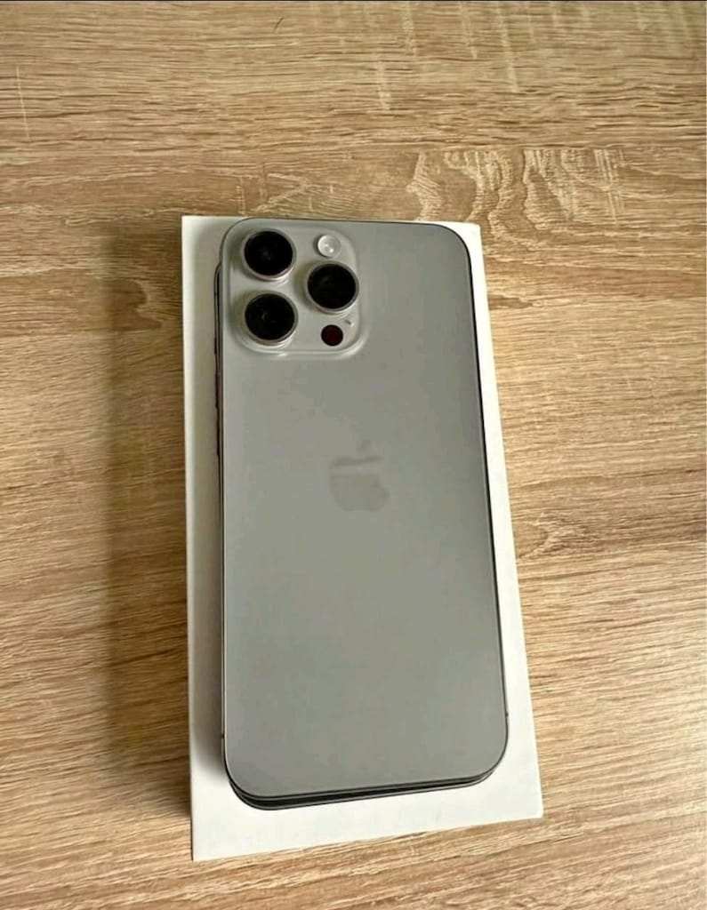 15 pro Max iPhone tr